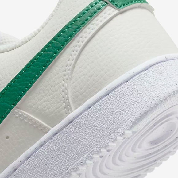 Nike WMNS Court Vision Low Next
Nature
Sail/White/Malachite
Shoes
FQ8892-133 - Picture 12 of 16